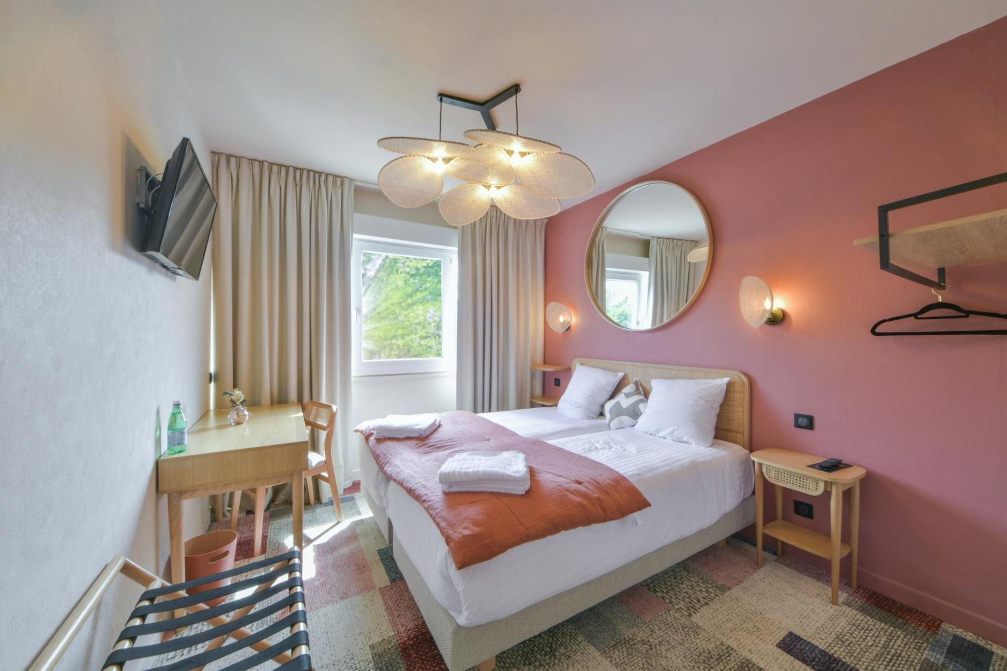 Bhoma Bourges - Hotel & Restaurant المظهر الخارجي الصورة